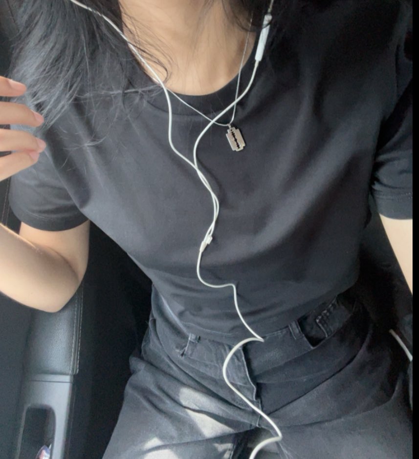 🖤