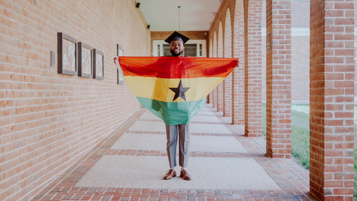 Yesterday, I graduated with my bachelors in computer science and I’m just grateful for all the people that believed in me and supported me throughout my journey. My wife has been my backbone and encouraged me to finish what I started. To God be the glory!!! 🧑🏾‍🎓