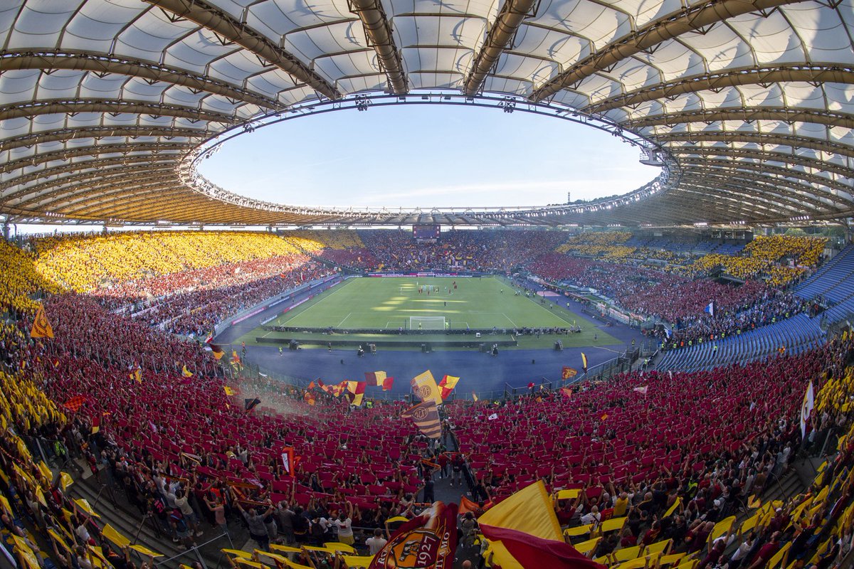 _pennichella_'s tweet photo. #RomaMilan registrerà il record assoluto di presenze rispetto all’attuale capienza dello Stadio Olimpico: circa 68.100 tifosi.
Il dato di stasera supera così quello di #RomaFeyenoord 2023/24.
#AsRoma https://t.co/GDNaffzGyR