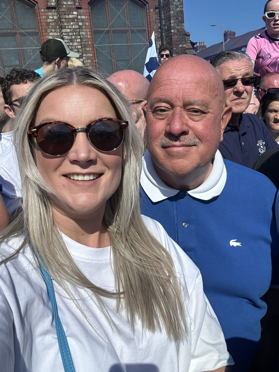 Rachey_x09's tweet photo. Goodison Park - completed it 💙⚽️🥹
There she goes ….. https://t.co/vyM1zrlusD
