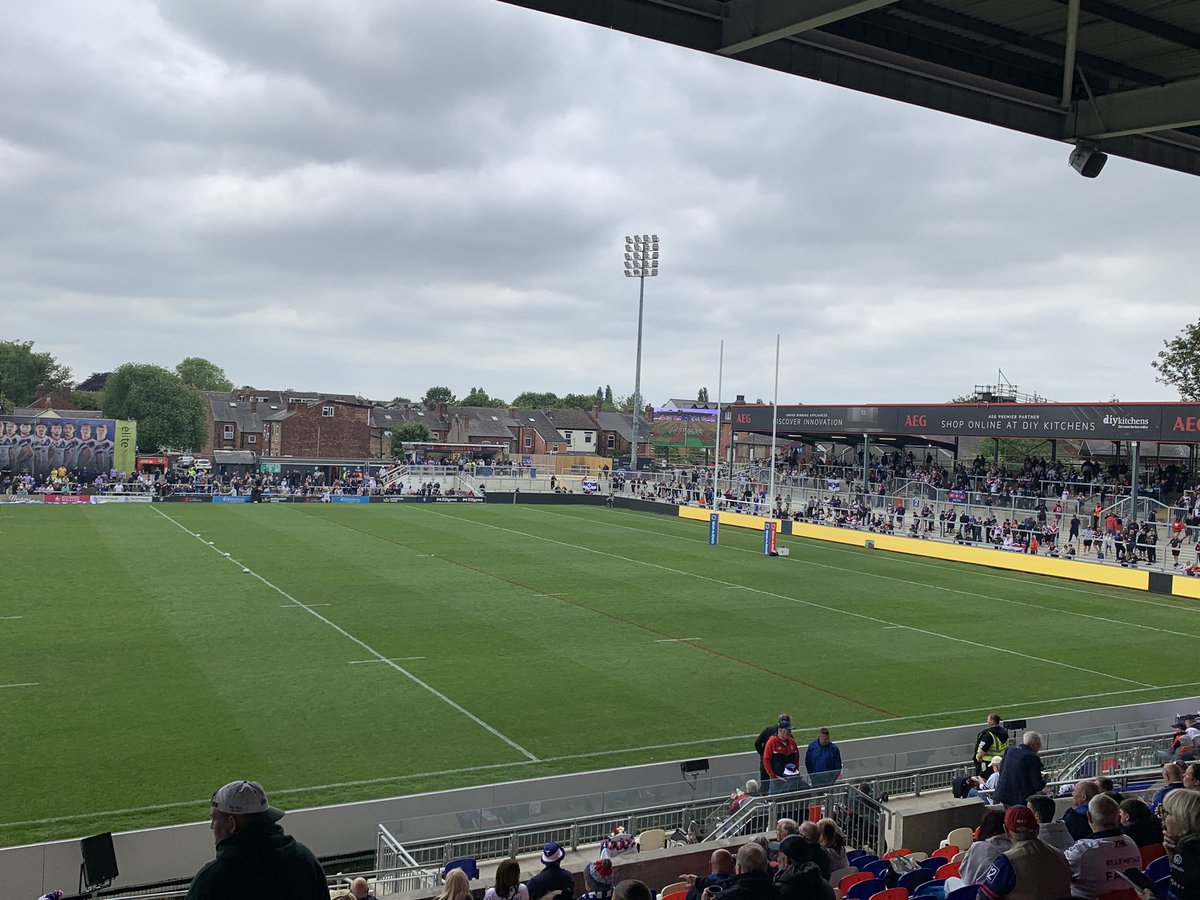 Mark Wilson (@markwilsonradio) on Twitter photo Live commentary of <a href="/WTrinityRL/">Wakefield Trinity</a> v <a href="/WarringtonRLFC/">Warrington Wolves</a> <a href="/talkSPORT2/">talkSPORT 2</a> from 2.45pm.
We will also be talking Ashes with <a href="/dock2410/">craig murdock</a>. Put yourself in Shaun Waneโs shoes, who makes your starting 13? Live commentary of <a href="/WTrinityRL/">Wakefield Trinity</a> v <a href="/WarringtonRLFC/">Warrington Wolves</a> <a href="/talkSPORT2/">talkSPORT 2</a> from 2.45pm.
We will also be talking Ashes with <a href="/dock2410/">craig murdock</a>. Put yourself in Shaun Waneโs shoes, who makes your starting 13?