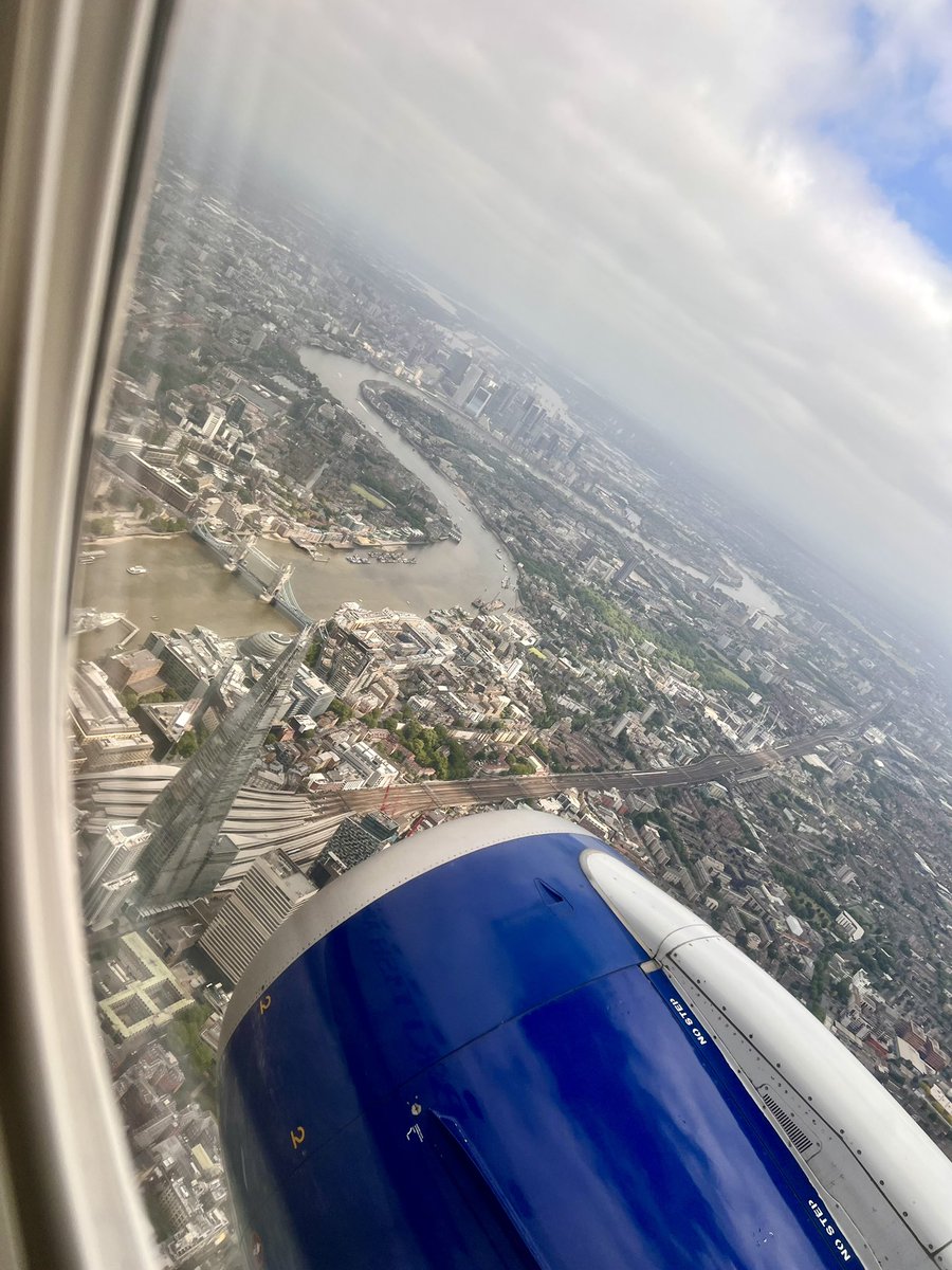 Zeb Soanes (@zebsoanes) on Twitter photo One of the many advantages of arriving at <a href="/LondonCityAir/">London City Airport</a> is the view as you come in to land, flying directly over <a href="/TheShardLondon/">TheShardLondon</a> — Join me, back on air, tonight from 7pm on <a href="/ClassicFM/">Classic FM</a> 📻 One of the many advantages of arriving at <a href="/LondonCityAir/">London City Airport</a> is the view as you come in to land, flying directly over <a href="/TheShardLondon/">TheShardLondon</a> — Join me, back on air, tonight from 7pm on <a href="/ClassicFM/">Classic FM</a> 📻