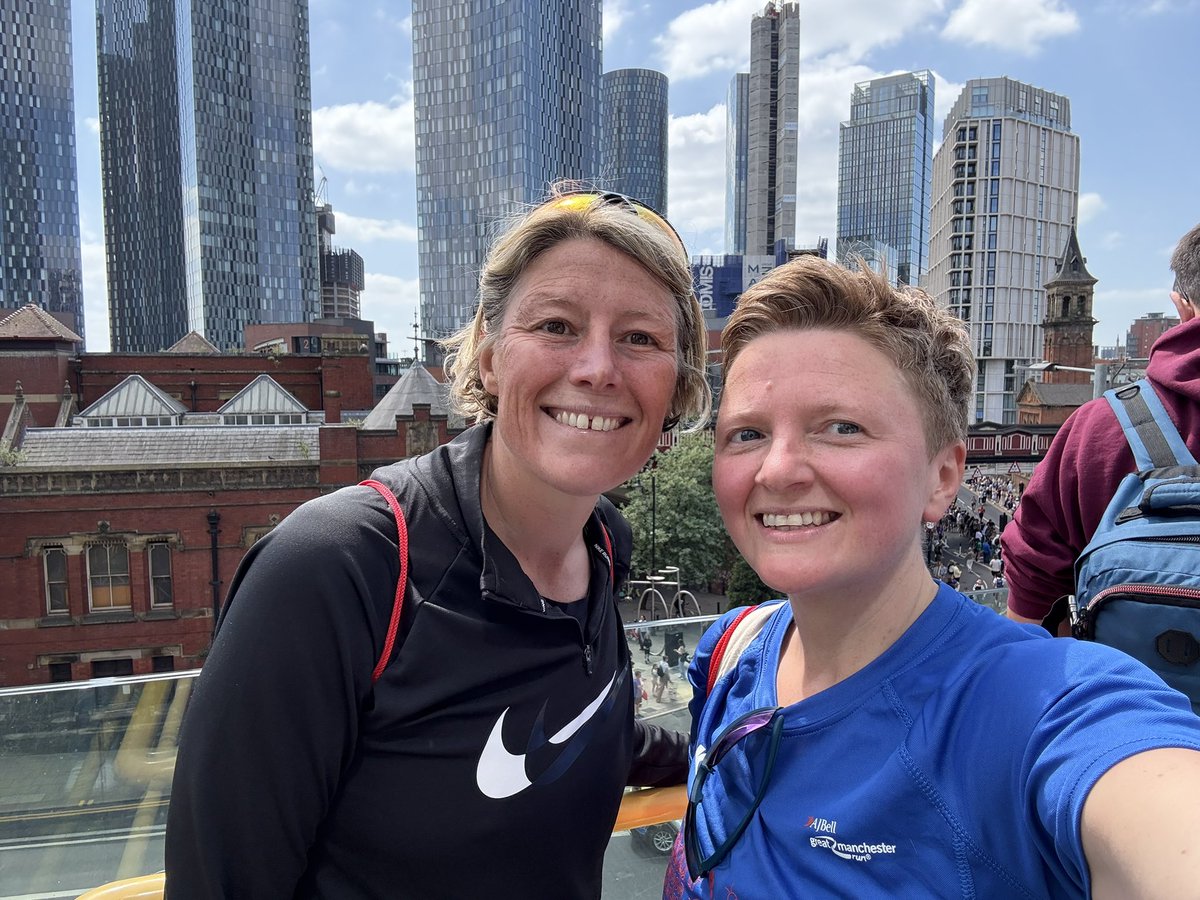 The sun is shining and Manchester looks great 😎 - always a great partnership with <a href="/Great_Run/">Great Run</a> 🏃‍♂️ 

Thanks for all the personal support - pleased I could give a little back for <a href="/mariecurieuk/">Marie Curie</a> and a PB too! 

justgiving.com/page/bev-craig…