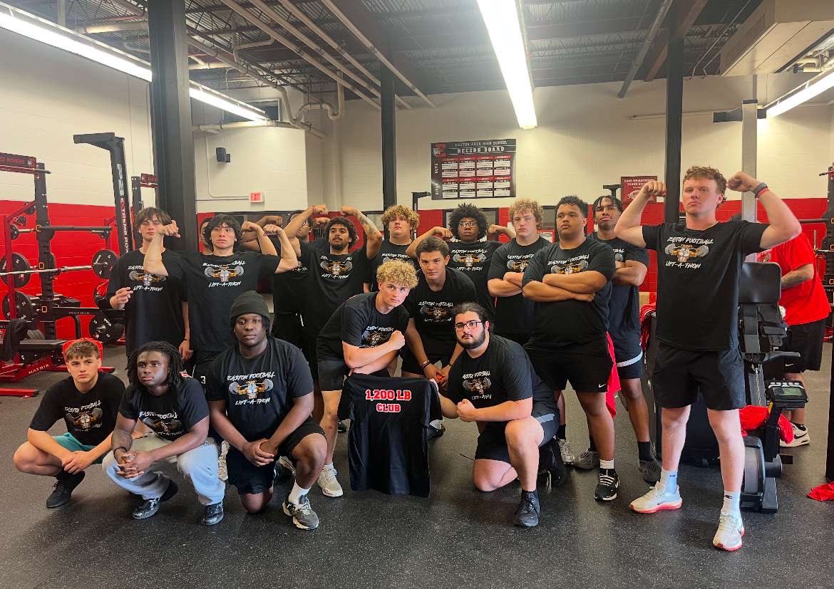 Great Max Day at our Lift-A-Thon
Bench: 275
Squat: 435
Deadlift: 455
Hang Clean: 235
Total Weight 1400lb
<a href="/Matt_Senneca/">Matt Senneca</a> <a href="/EastonFootball/">Easton Football</a>