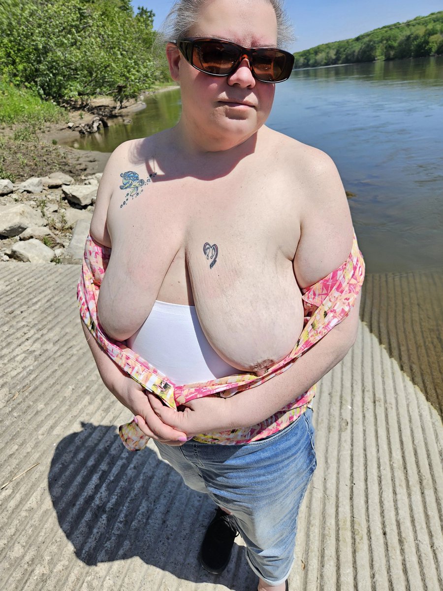 Synchronicity IM tweet media