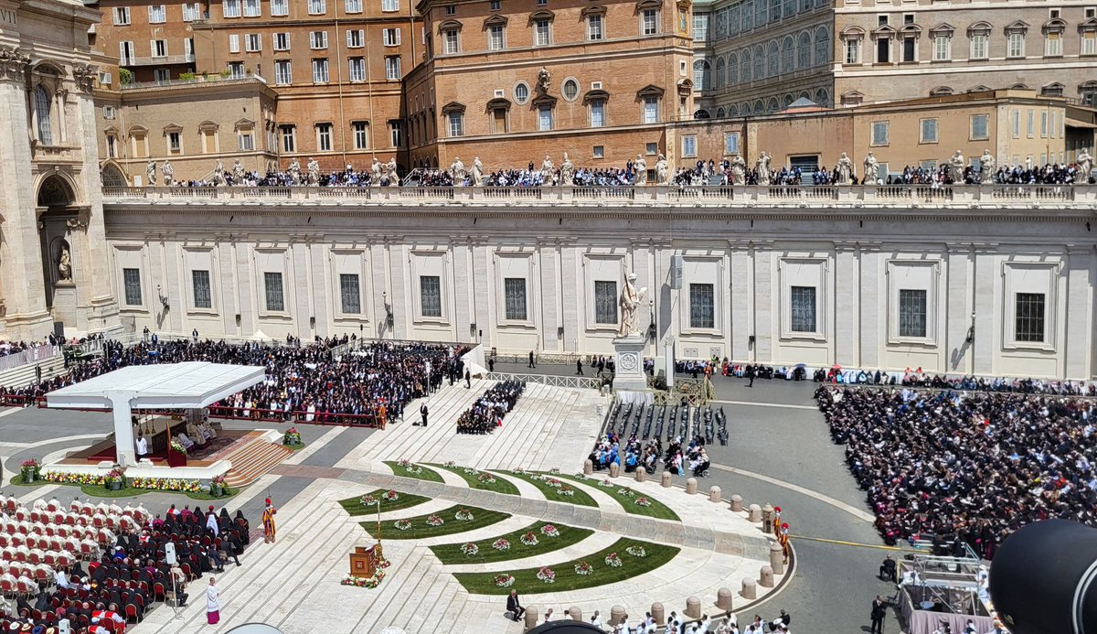 neilmaccarthy's tweet image. Some shots from the rooftop at today's Mass of Inauguration for Pope Leo XIV. Blessed to be among up to 200,000 in attendance. #PopeLeoXIV