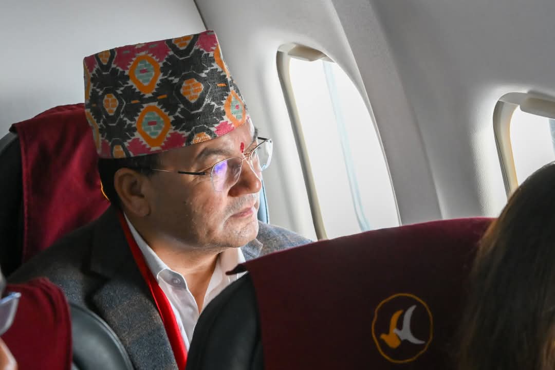 ain_shahi's tweet image. आज सगरमाथा संवाद को तेस्रो तथा अन्तिम दिनको सुरुवात अन्तर्राष्ट्रिय प्रतिनिधि मण्डल सँग माउन्टेन फ्लाइटबाट गर्यौं। हिमालयको अनुपम सौन्दर्यको अवलोकन सँगै जलवायु परिवर्तनका प्रत्यक्ष असरहरू पनि नजिकबाट अनुभव गर्यौं।
सहभागी तथा सहयोगी सबैमा हार्दिक धन्यवाद। 🙏✈️🏔️ #SagarmathaSambaad