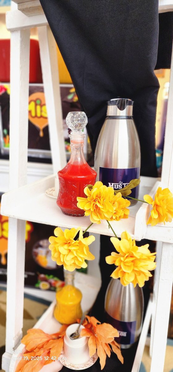 TheMistKitchen's tweet photo. Beautiful Madina Introduced Shemmy.

We were there to provide the best fresh juice and spiced tea any function can hope to have. 

Because we love to celebrate love. https://t.co/v4s8Tlb5dy