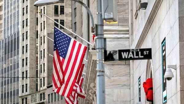🚨 BREAKING : "MOODY'S DECLASSIFICA IL RATING CREDITIZIO DEGLI STATI UNITI A CAUSA DELL'AUMENTO DEL DEBITO PUBBLICO"