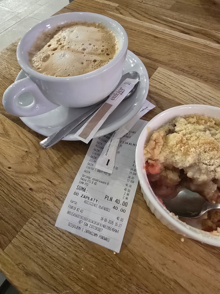 Ja po basenie delektuje się kawa i ciatkiem ,a ty robaczku za to zwracasz 🫦🫰
#findom