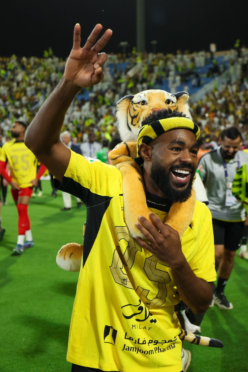 SPL's tweet photo. عن ليلة حسم #دوري_روشن_السعودي 🤩🏆

#للجماهير https://t.co/T8i9tr3Gdl