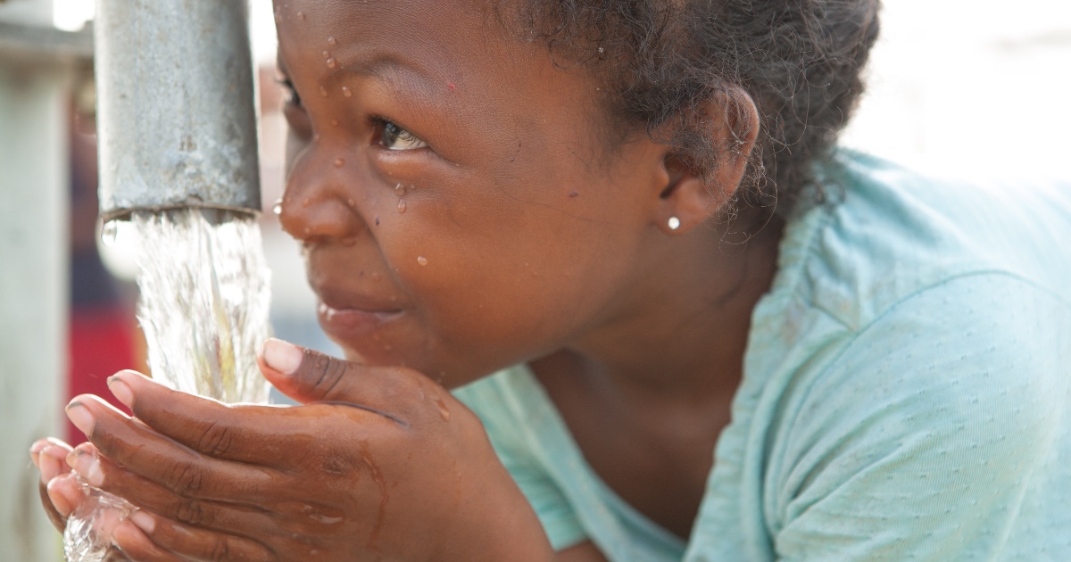 livingwater's tweet photo. "Is anyone among you in trouble? Let them pray. Is anyone happy? Let them sing songs of praise." - James 5:13 (NIV) https://t.co/XpPtPP9PM0