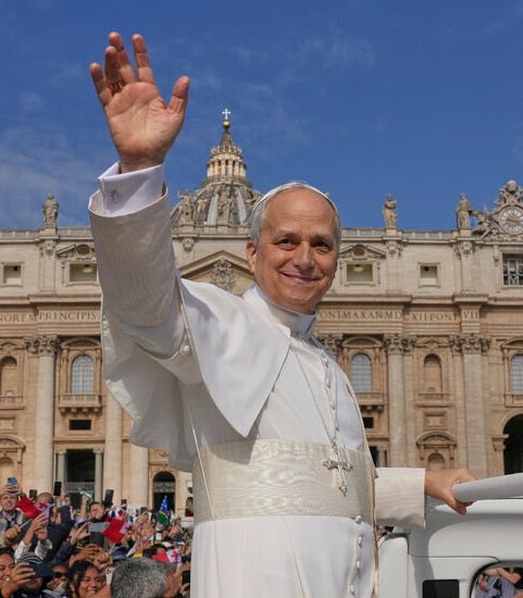 بداية حبرية البابا لاوُن الرابع عشر