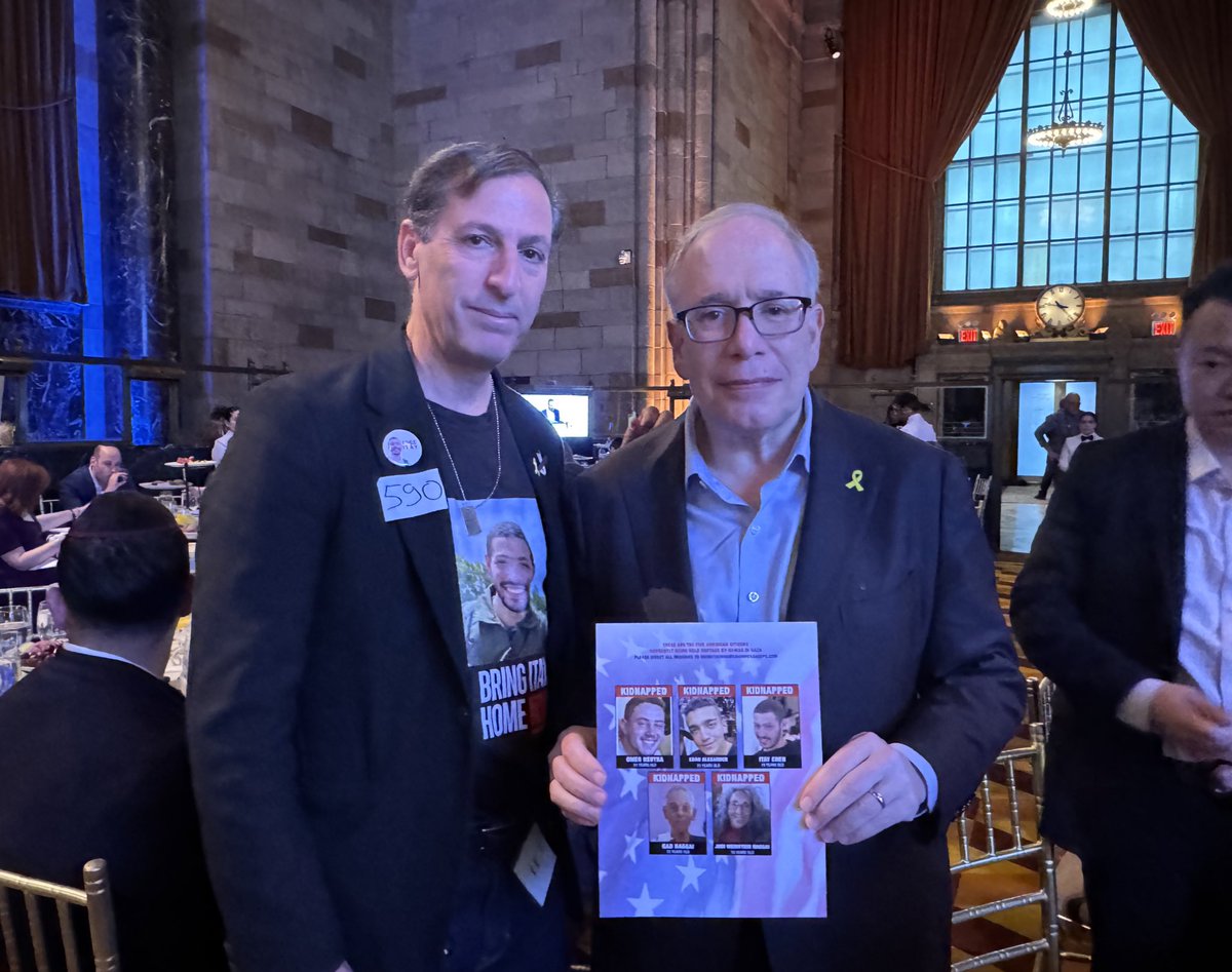 jacobkornbluh's tweet photo. NYC mayoral candidate @scottmstringer with @EmailRubychen, father of Itay Chen, one of the four American hostages still held by Hamas in Gaza. https://t.co/0GPIl9QVln