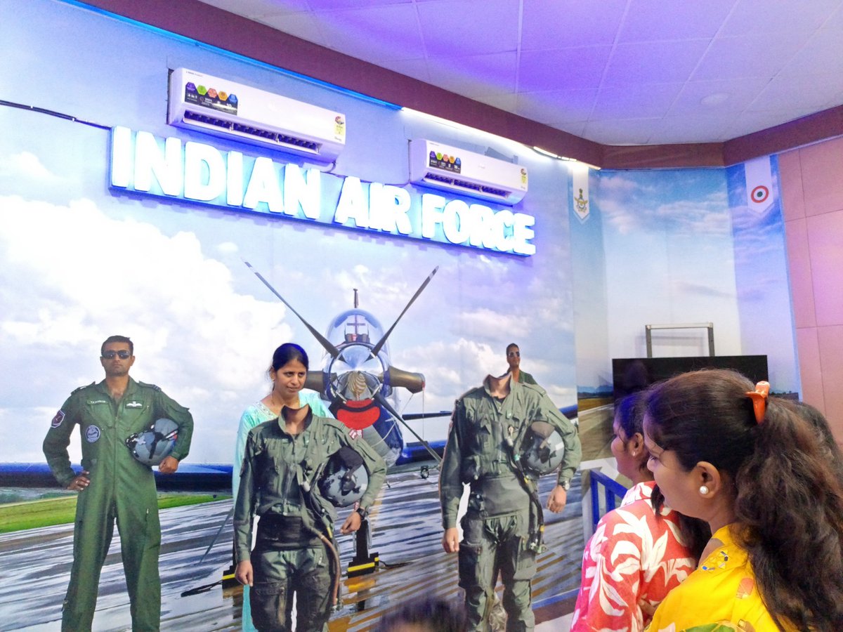 Trending selfie point at The Pavelian of India Air force at Nehru Science Centre Mumbai 

#ekdeshekdhadkan 

<a href="/MinOfCultureGoI/">Ministry of Culture</a> <a href="/ncsmgoi/">National Council of Science Museums-NCSM</a>