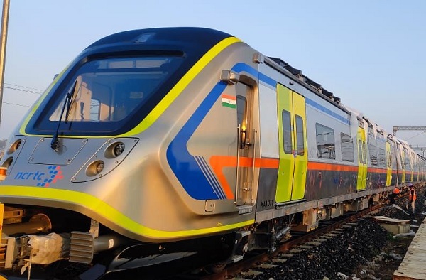 IrconOfficial's tweet image. IRCON has successfully installed and commissioned the entire Over Head Equipment (OHE) across 169 Track km (82 Route km) on the Delhi-Ghaziabad-Meerut corridor of NCRTC project marking a major milestone in the development of India’s first Semi-High-Speed Regional Rapid Transit…