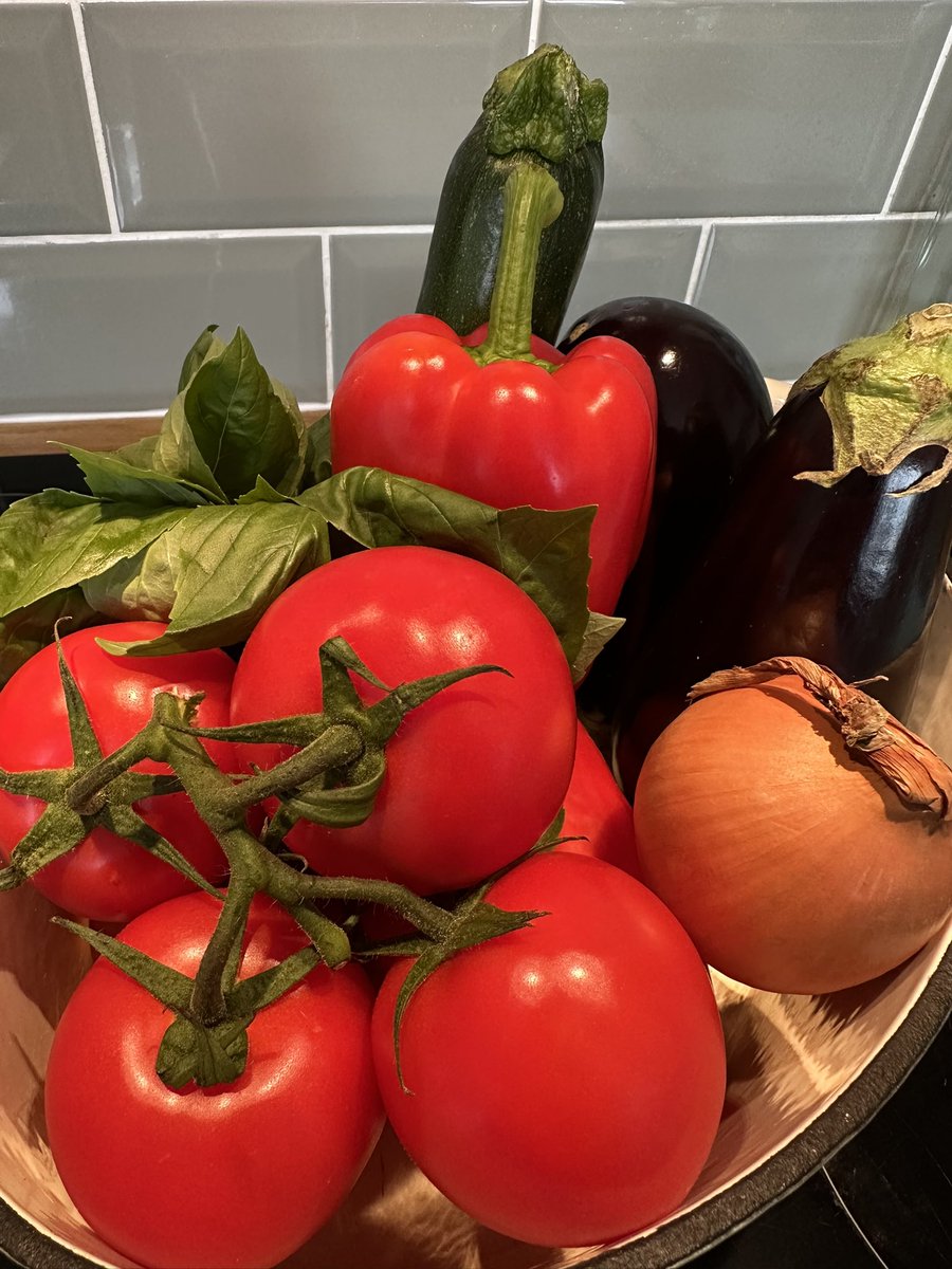Look at those colours and tell me that’s not gonna taste awesome cooked over coals 🤤

BBQ Ratatouille incoming.
