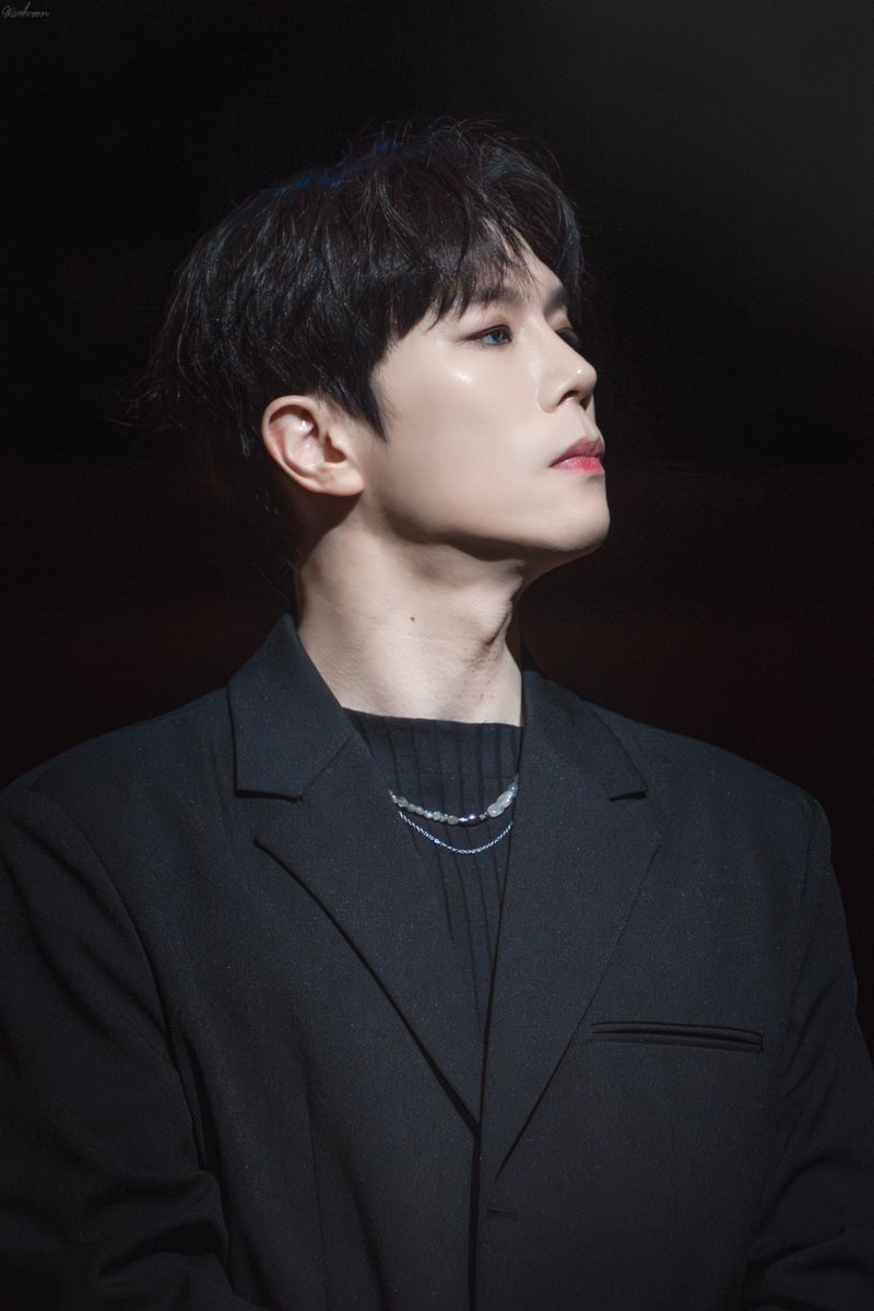 250518 포르테 디 콰트로 언플러그드 콘서트 <어쿠스티카>    
#고훈정 배우님

그대는 흩어진다  
내 아름다운 비극