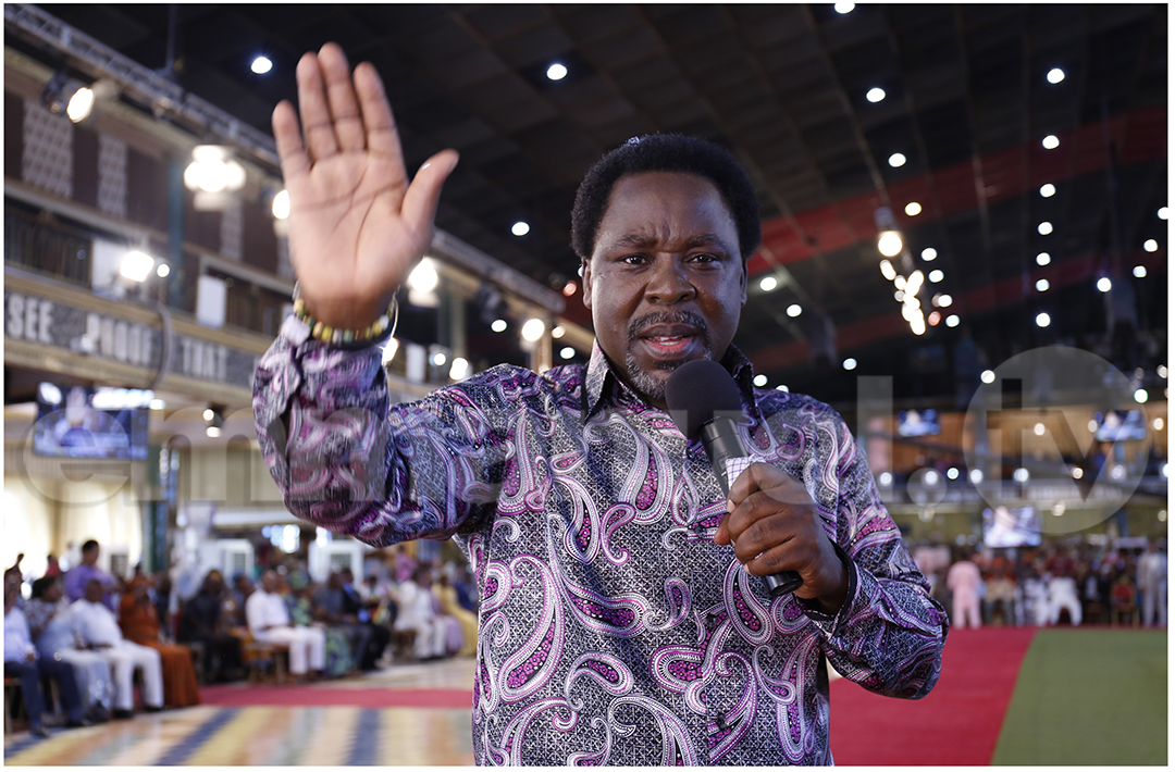 SCOANTBJoshua's tweet image. In a Mass Prayer video, Prophet TB Joshua decrees: "You demon - I order you to leave my people right now!"