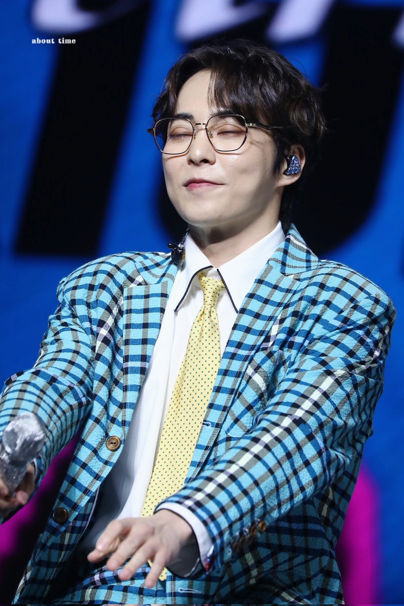 AboutTime326's tweet photo. 2025 XIUMIN FAN CONCERT 
< X Times ( ) > in MACAU

小表情真多ㅋㅋ

#XIUMIN #시우민 #김민석 https://t.co/QlNjHoEeC5
