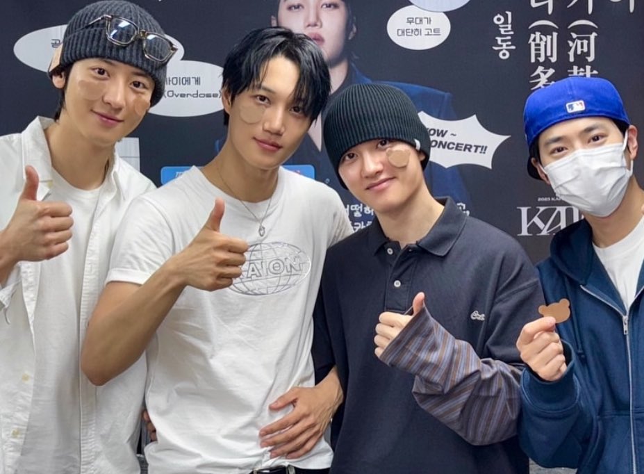tiny exo tweet media