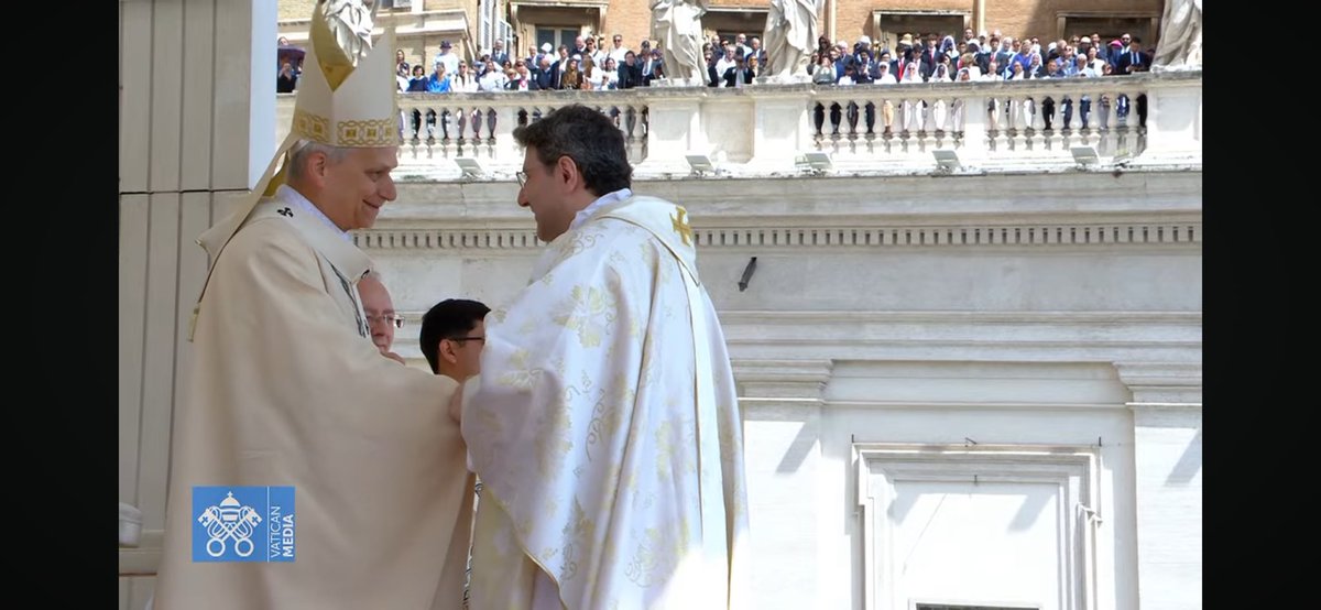 neilmaccarthy's tweet image. Special Canadian connection to Pope Leo XIV Mass of Inauguration. The Pope asked @archtoronto Cardinal Frank Leo to represent North American cardinals, bringing greetings & pledging their obedience to the Pope. Other continents, women & families also represented
#PopeLeoXIV