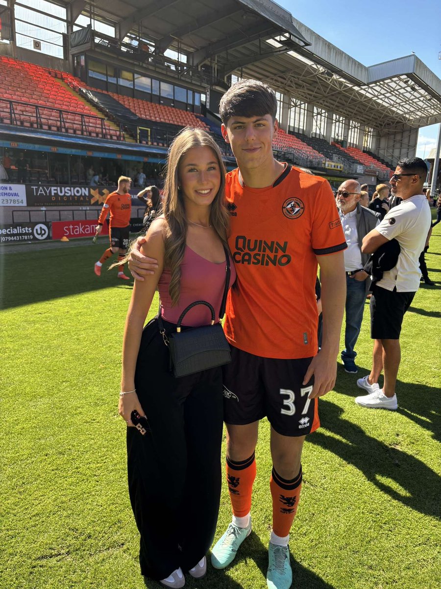 SamHarding06's tweet photo. Europe secured, what a team 🧡✈️ https://t.co/1WpBSPwivJ