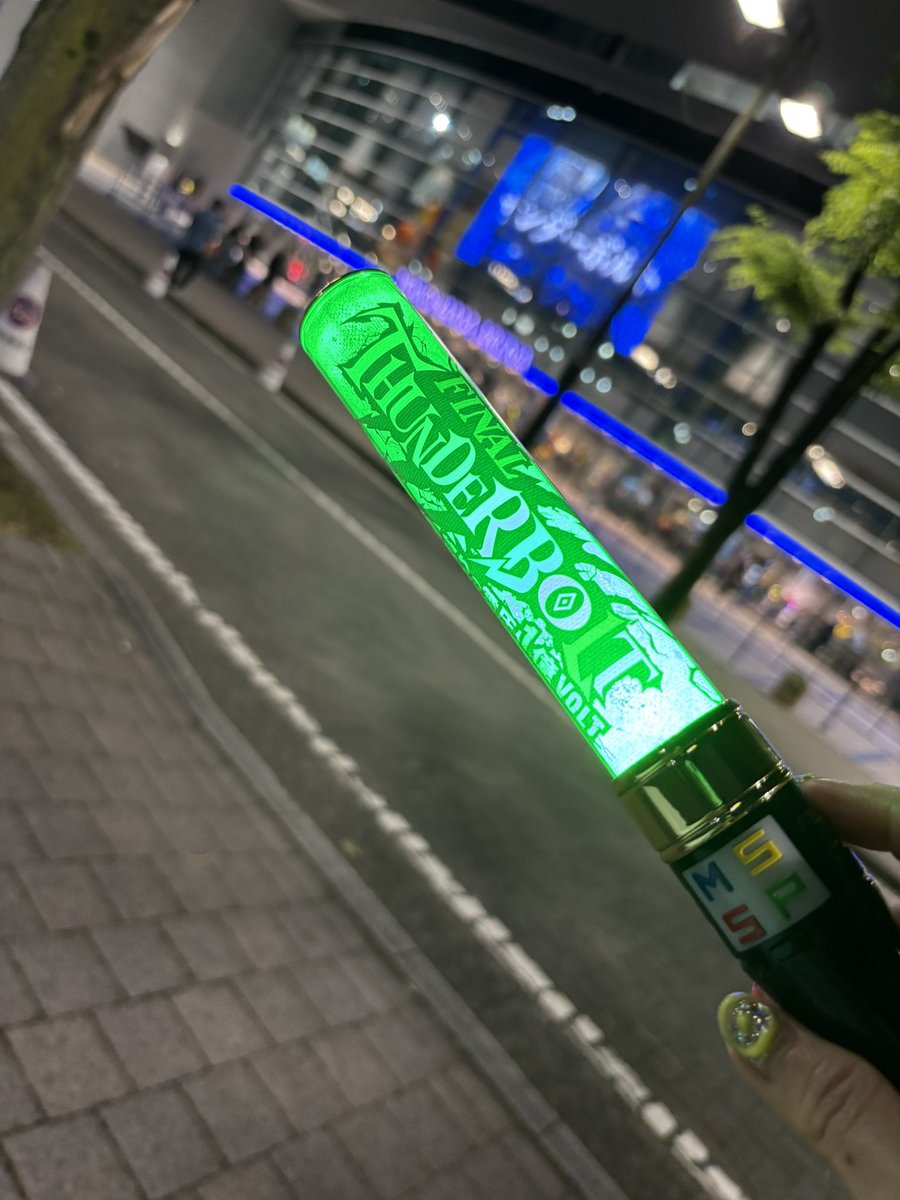 maya_no_a's tweet image. eoheohさんにご招待いただき
MSSPさんのLIVEにいってまいりました⚡️

色とりどりのペンラに愛されている皆さまが本当に素敵でした！！そしてロボット🤖もいた！😳とってもサンダーボルトぉぉでしたっ！⚡️(お写真等は撮影OKタイムのものです)

#MSSP横アリ 
#MSSPファイナルサンダーボルト