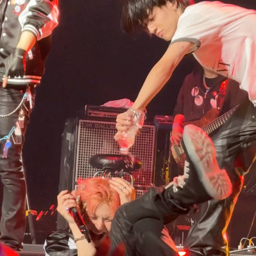 *･宝石あなた· *mao·͜·ᰔᩚ tweet media