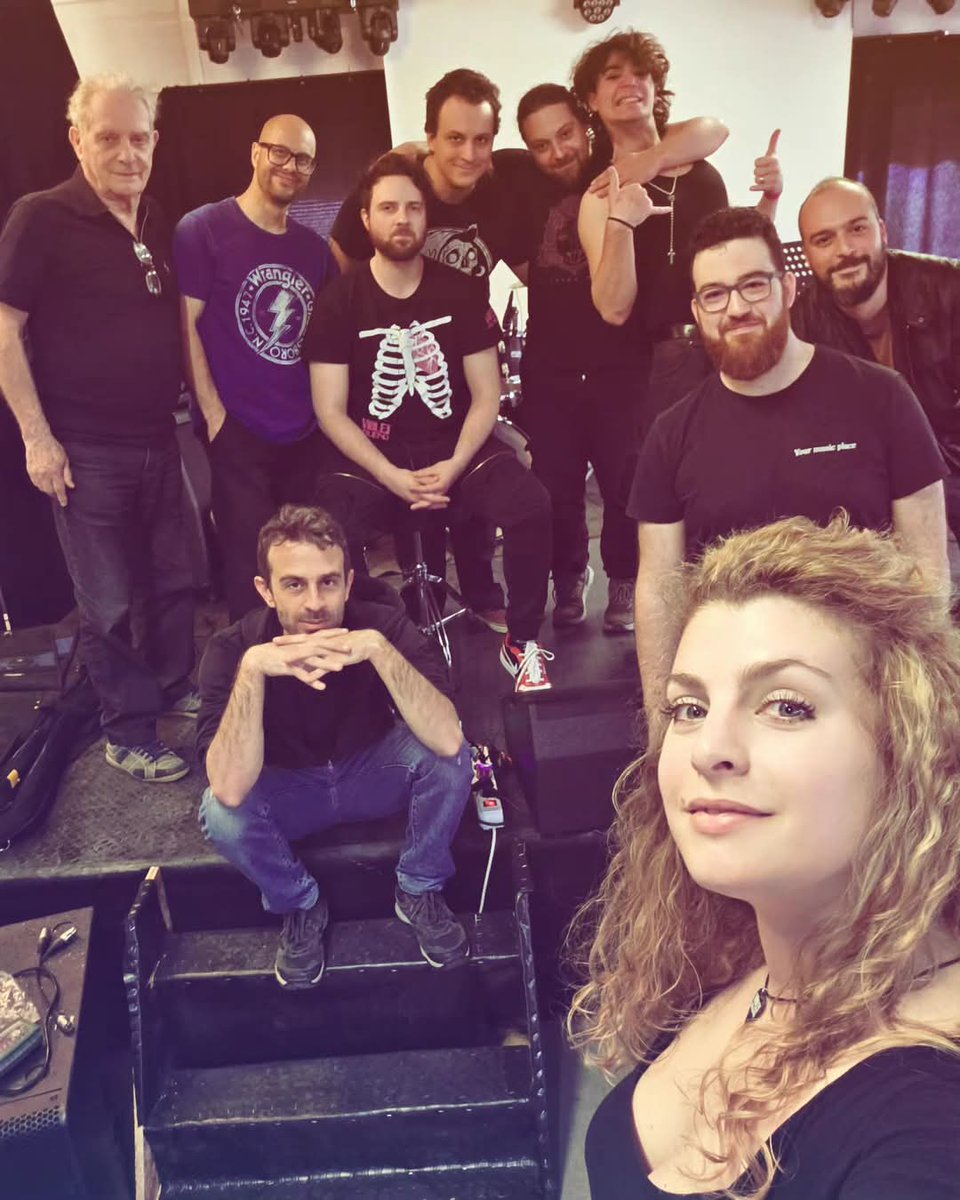 Violet Blend (@violetblend) on Twitter photo || Pre-show prep 💜 London we can't wait 🇬🇧
30 May <a href="/TheHopeLiveN1/">Hope and Anchor Live</a> ||
.
#violetblend #london #hopeandanchor #islington || Pre-show prep 💜 London we can't wait 🇬🇧
30 May <a href="/TheHopeLiveN1/">Hope and Anchor Live</a> ||
.
#violetblend #london #hopeandanchor #islington