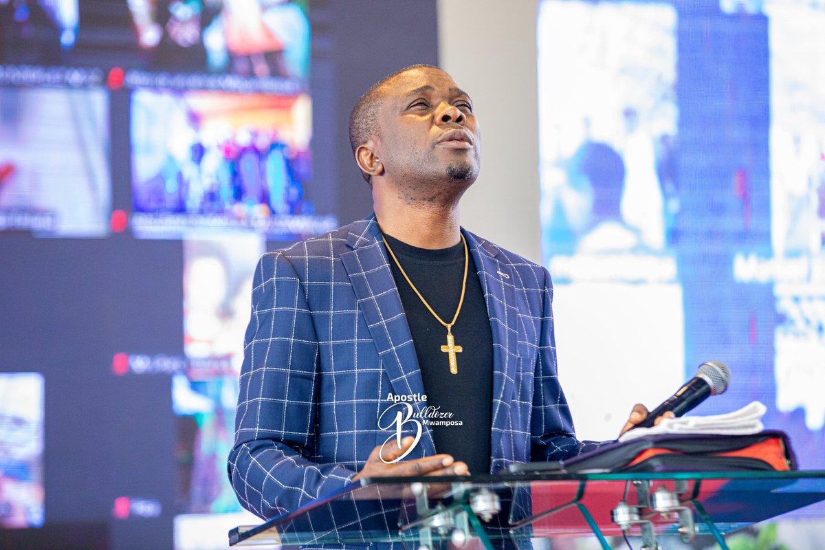 mwamposalive's tweet photo. Kesi yako Imekwisha. 
 18 may 2025.

Kuna watu maisha yao ni gereza unalopitia unadhani ni kawaida kumbe sio kawaida. kuna watu ambao wamekuhukumu leo hii hiyo kesi inakuachia katika jina la Yesu pokea kuwa huru.

Maisha yako ni roho sio mwili , kinacho chakaa ni mwili kinachokufa ni roho.

Kwanini tunafuta kesi kwasababu maisha ya watu wengi wanatembea na kesi inafanya usifike pale  unapopataka.