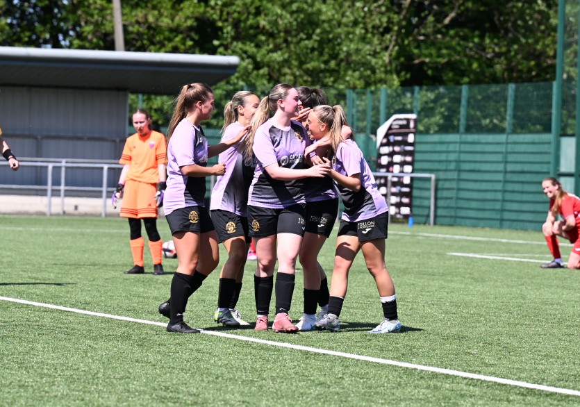 All square between <a href="/Morton_WFC/">Greenock Morton Women</a> v Forfar 1 each in sweltering conditions <a href="/Morton_FC/">Greenock Morton</a>