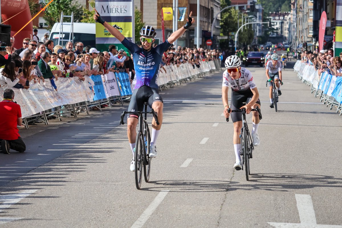 ibaivillate_'s tweet image. Vuelta A La Montaña Central⛰️✅😼

Primera vuelta de la temporada, donde hemos encontrado buenas sensaciones y hemos sido competitivos. Con una victoria y 🥈en la general.

Trabajazo de todo el equipo. Gracias por hacer estos días tan especiales. Seguimos🔜😼
@AlimcoCampyTeam