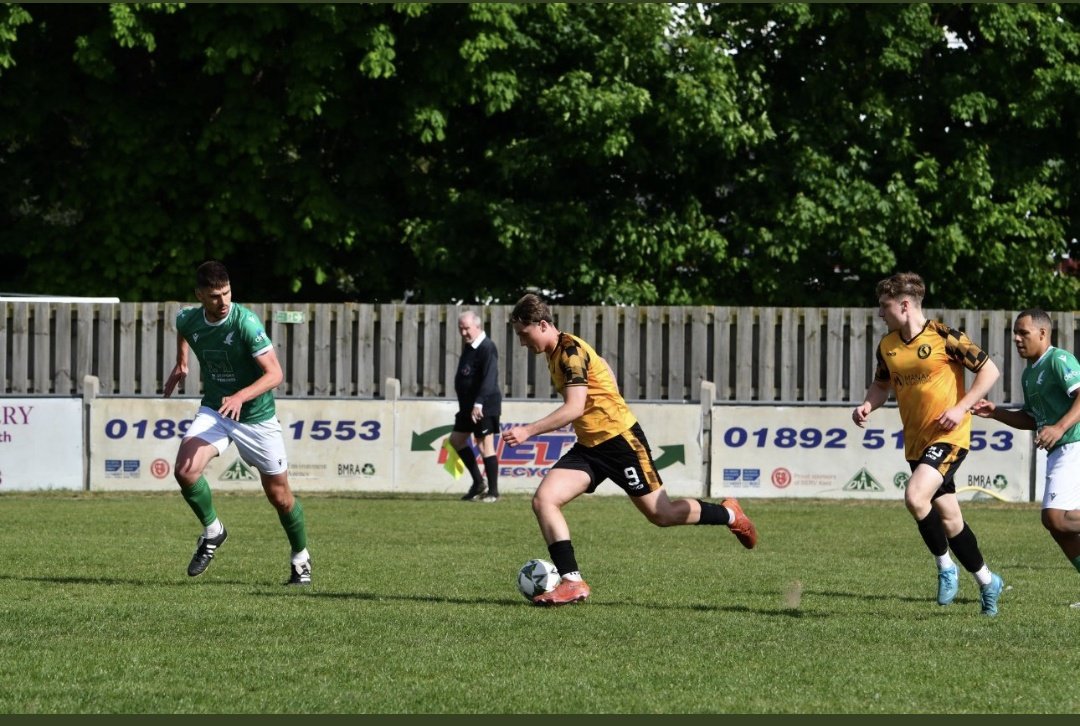 The Non League Promoters (@nonleagueguys) on Twitter photo PLAYER AVAILABLE 👇🏻
Dylan Lawson <a href="/dylanlawson100/">Dylan Lawson</a>
Age- 17
Striker
Former clubs - Orpington FC (step 7), Welling United u18s, Bromley Fc u19s
After Step 4/5/6
South London area
#BeSeen🟠🔵⚫ PLAYER AVAILABLE 👇🏻
Dylan Lawson <a href="/dylanlawson100/">Dylan Lawson</a>
Age- 17
Striker
Former clubs - Orpington FC (step 7), Welling United u18s, Bromley Fc u19s
After Step 4/5/6
South London area
#BeSeen🟠🔵⚫