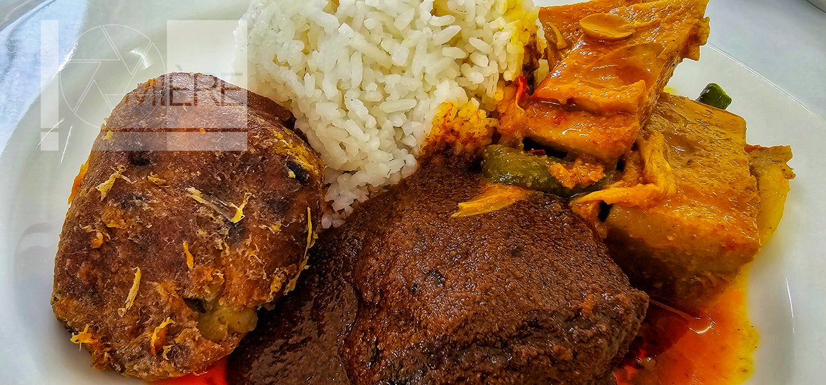 FOODSpectral's tweet image. no one can hate nasi rendang..
.
.
#Food #Foodie #indonesian #asianfood #nasipadang #nasirendang #rendangdaging #padangfood #traditionalfood
