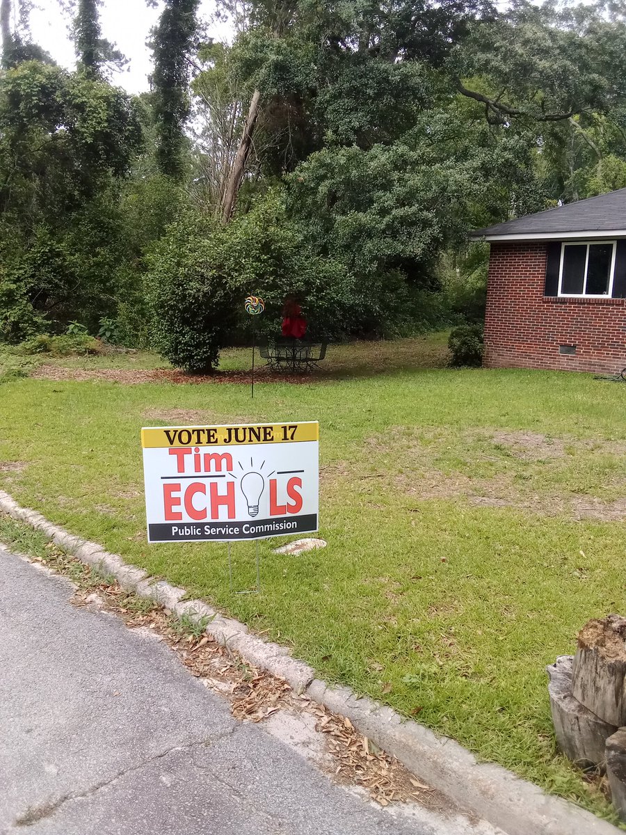 UGAFanTim's tweet photo. With the election for seats on the @GeorgiaPSC upcoming, I urge you to vote for @timechols. Check out his posts, his website, etc to make an informed decision. Election day is June 17th, early voting starts soon.

#GApol #TimEchols #Georgia #GAPSC #Vote https://t.co/HpDUCPndAc