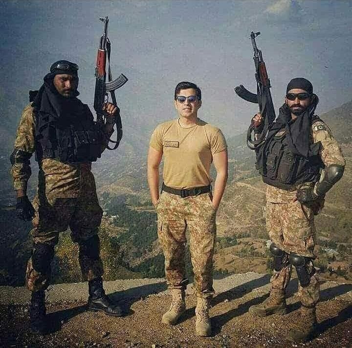 پاکستان کی فوج عوام سے ہے اور عوام پاکستان کی فوج سے ہیں۔ ڈی جی آئی ایس پی آر ⚔️🇵🇰⚔️