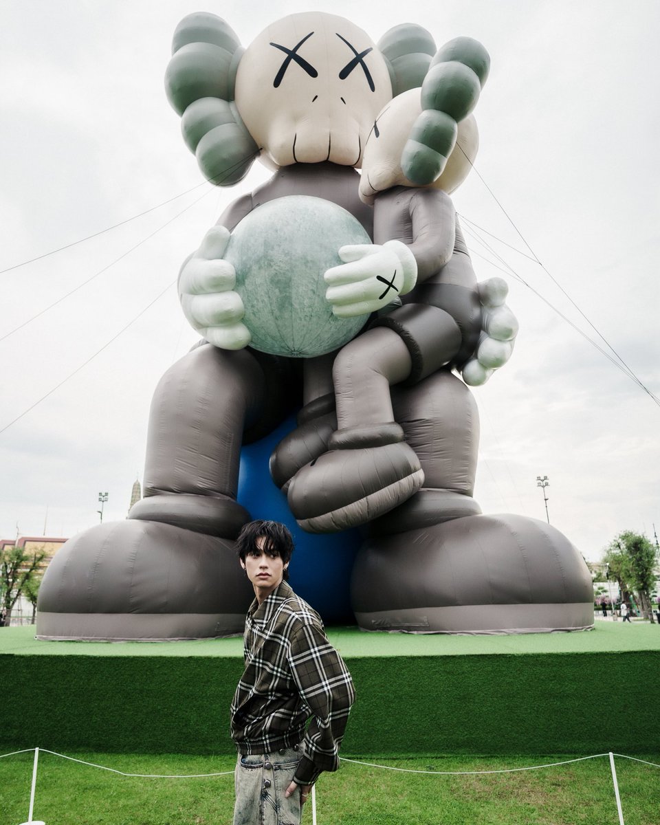 cloud9_ent_ofc's tweet photo. Came for the vibes, stayed for the people. Thank you for the invite. 🖤

#KAWS
#KAWSHOLIDAYxBRIGHT
#bbrightvc
#Cloud9Ent

(1) https://t.co/51Gbhm77Jo