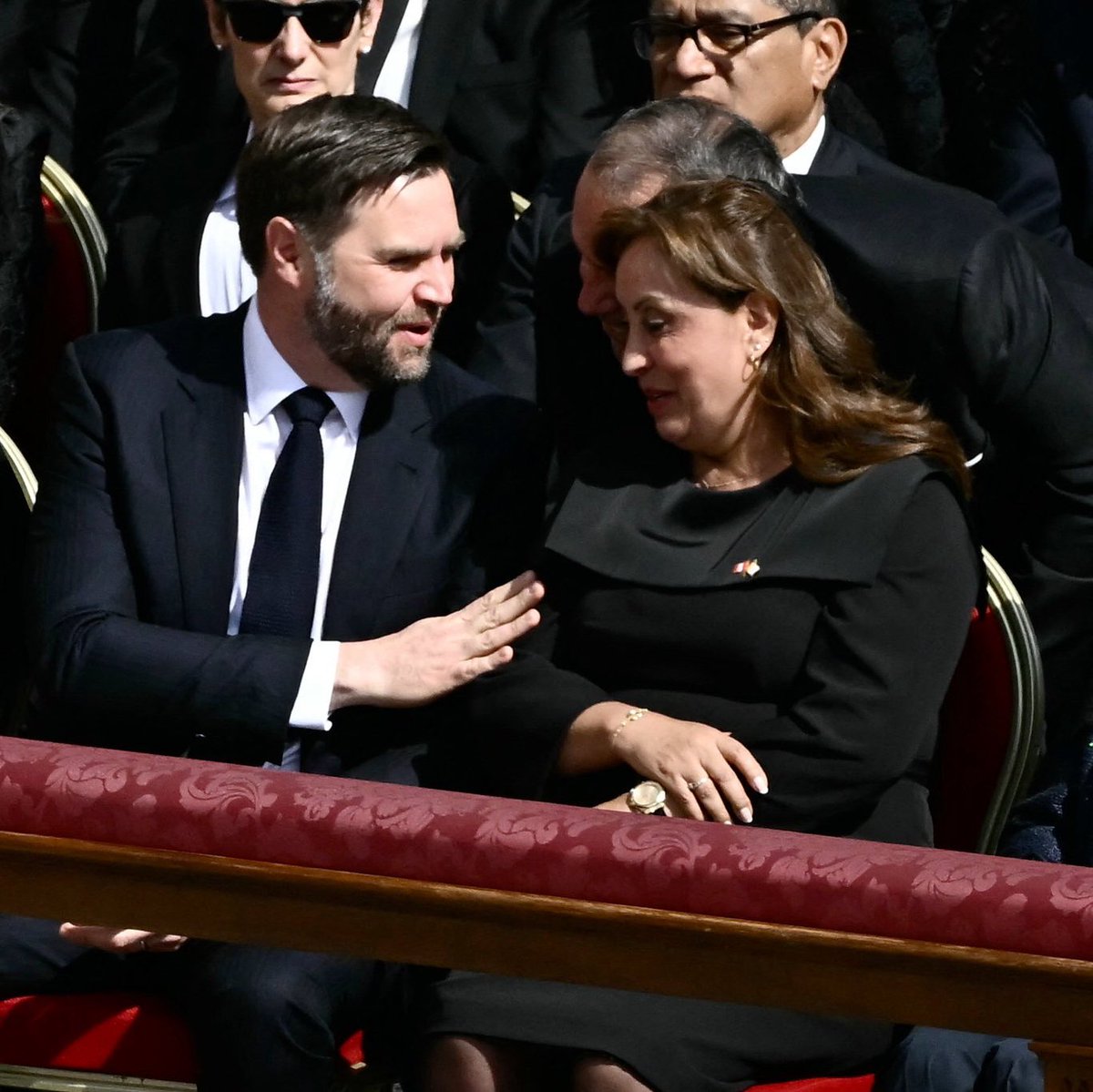 Perú Out Of Context (@outperu) on Twitter photo 