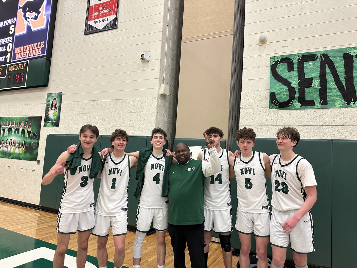 Congrats to our six Seniors - Brendan Felcher, Aaron Lauer, Chase LeFevre, Brendan Lynch, Michael Schave, and Trey Tesorero - who will graduate today! We are so proud of you and all you’ve done for our program and for the people you’ve become.