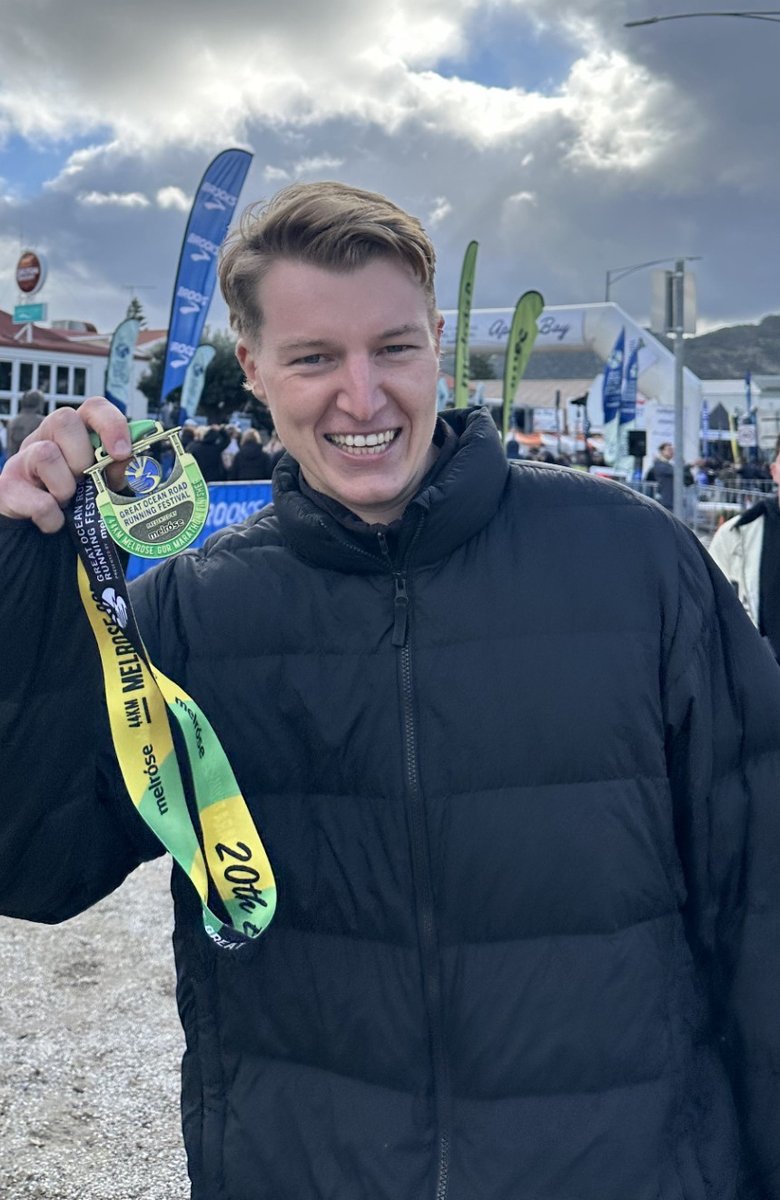 MEAssociation's tweet photo. Jack Hewitt, faced with the longest run so far in his ‘Eight for a Mate!’ series of marathons in Australia, took it all in his stride earlier today. https://t.co/kBo1WQVbzU
#greatoceadroad #Australia #mecfsAustralia #runVictoria #mecfs #SevereME https://t.co/dZNjyvbfzl