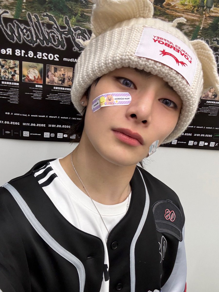 dailyinnieluv's tweet photo. 💭 update https://t.co/oEgdZrlTnQ