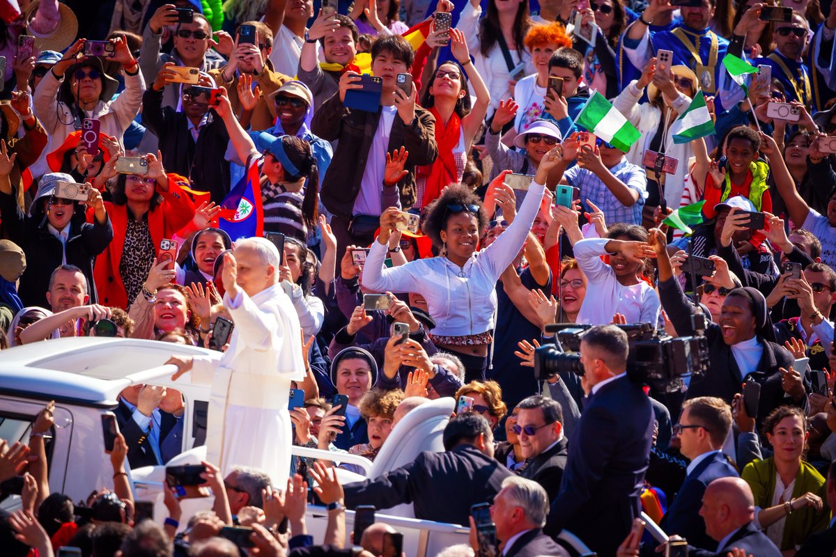 officialABAT's tweet photo. Today, at the Vatican, upon the personal invitation of His Holiness Pope Leo XIV, I joined world leaders and millions of Catholics in witnessing the beginning of a new papacy.

Pope Leo XIV’s humility, history with Nigeria, and message of peace remind us of the moral leadership the world desperately needs. 

As a nation of deep faith and great diversity, Nigeria remains committed to building bridges across belief, race, and continent—for peace, for progress, and for all of humanity.

May the Almighty guide the Holy Father and strengthen all who labour for a more just and compassionate world.

~ PBAT