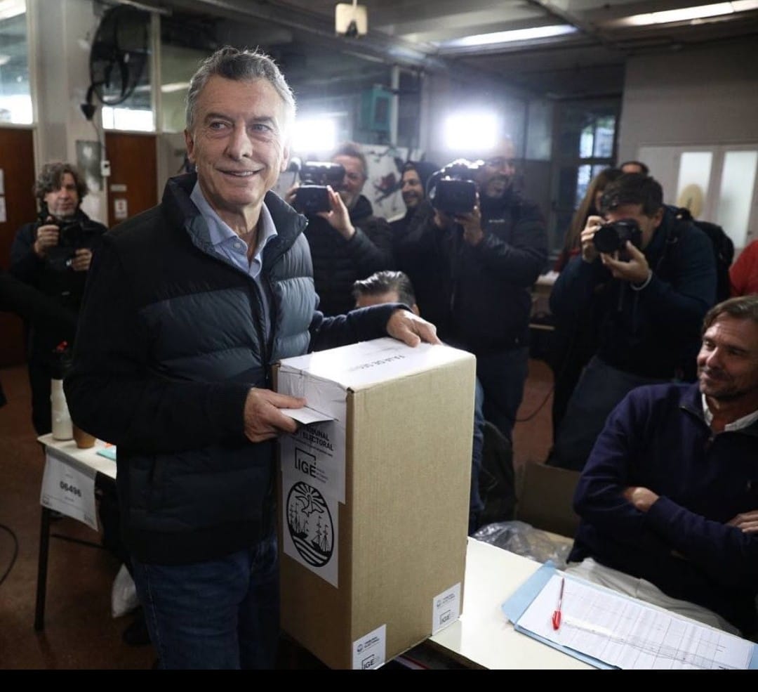 bouzas_cris's tweet photo. Mi Presidente 🇦🇷💪🏼💛
#VotaPRO
#EsConLospennato https://t.co/ceHukcW2NS