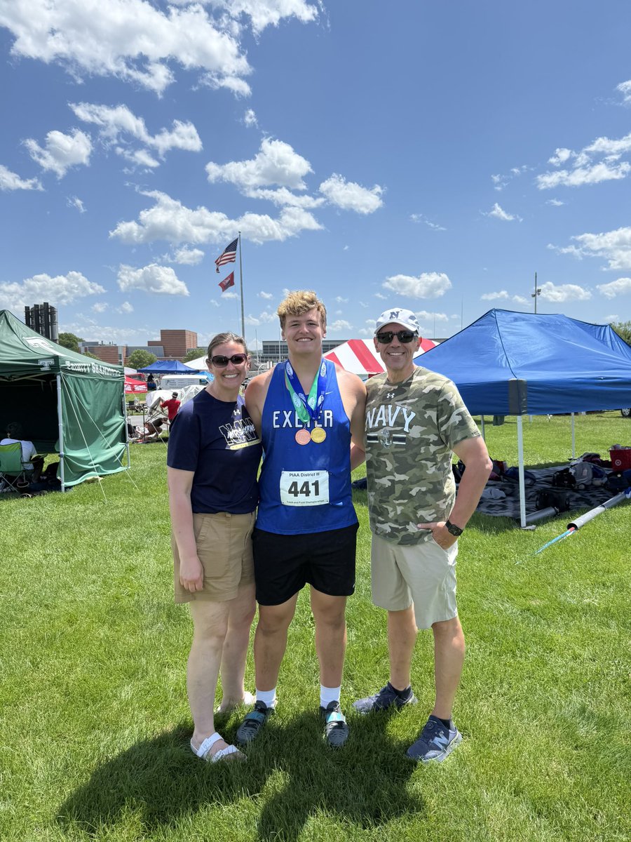 LoganWegman1115's tweet photo. PIAA District 3 AAA shot put champion with a throw of 58’1”. Also 5th place discus with a throw of 163’3”. Looking forward to competing in both events at States! 
@theXthrowcoach @GarageStrength @ExeterAthletics @CentralPARunner https://t.co/z21cxFeU4k