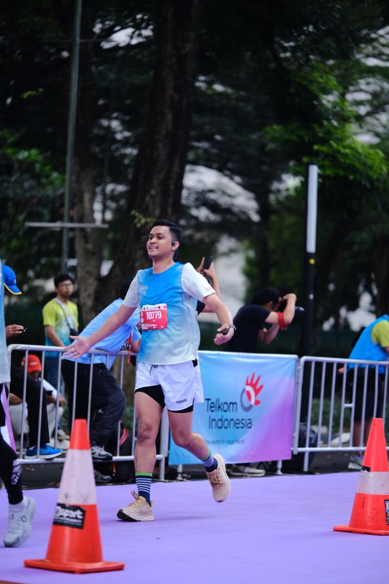 fortunafebii's tweet photo. Unlocking 1st Race with 5KM. @DigilandID https://t.co/HGVz5GSjhQ