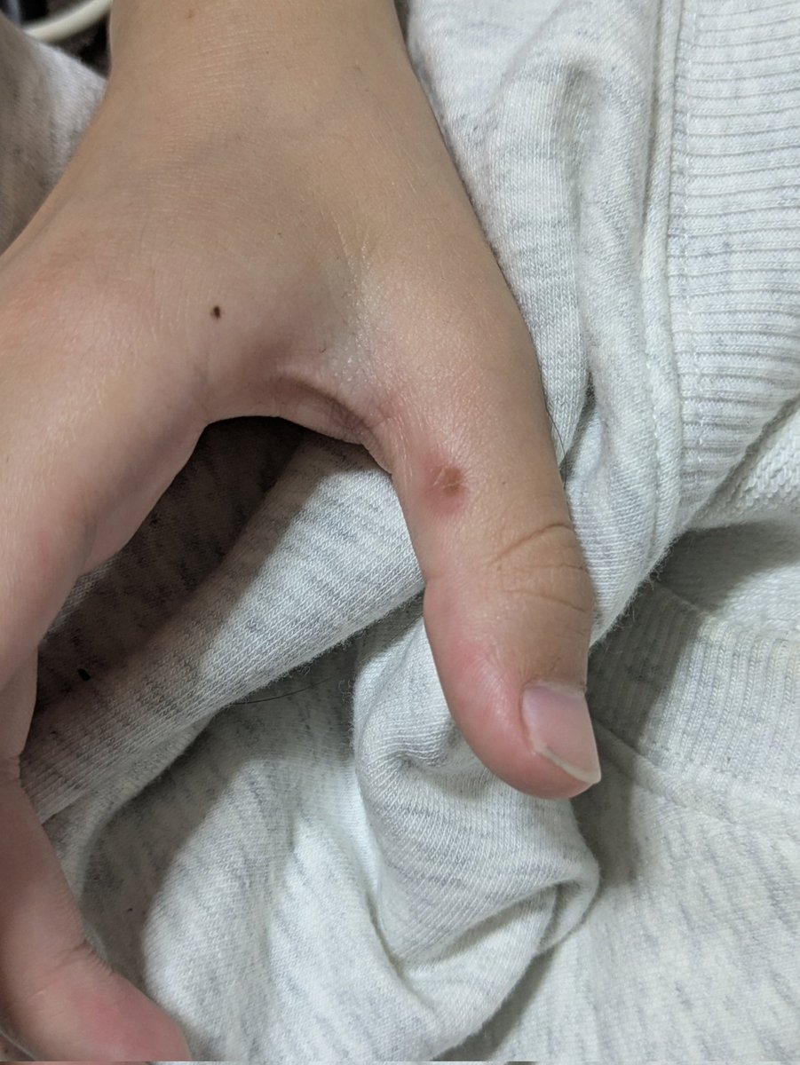 息子がイジメられてたと知って悩んでます！お腹を殴られたり、アレを買って来いと脅されたりしてたみたいで。