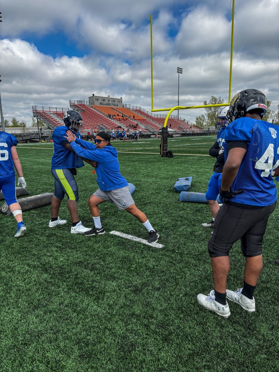 Day 2 - Highlights from the U16 team
Alberta South Camp.

Yesterday in both Sherwood Park and Calgary our athletes participated in two practice sessions. They have two more scheduled for today, which will conclude the first camp.