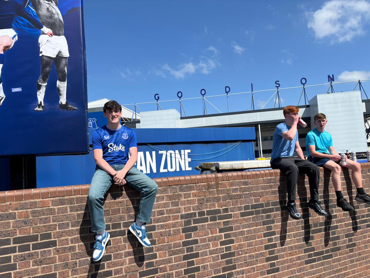 JoshuaCosgrove0's tweet photo. What a place! Goodison Park, Thank you💙 #EndOfAnEra https://t.co/woDk2WdGfP
