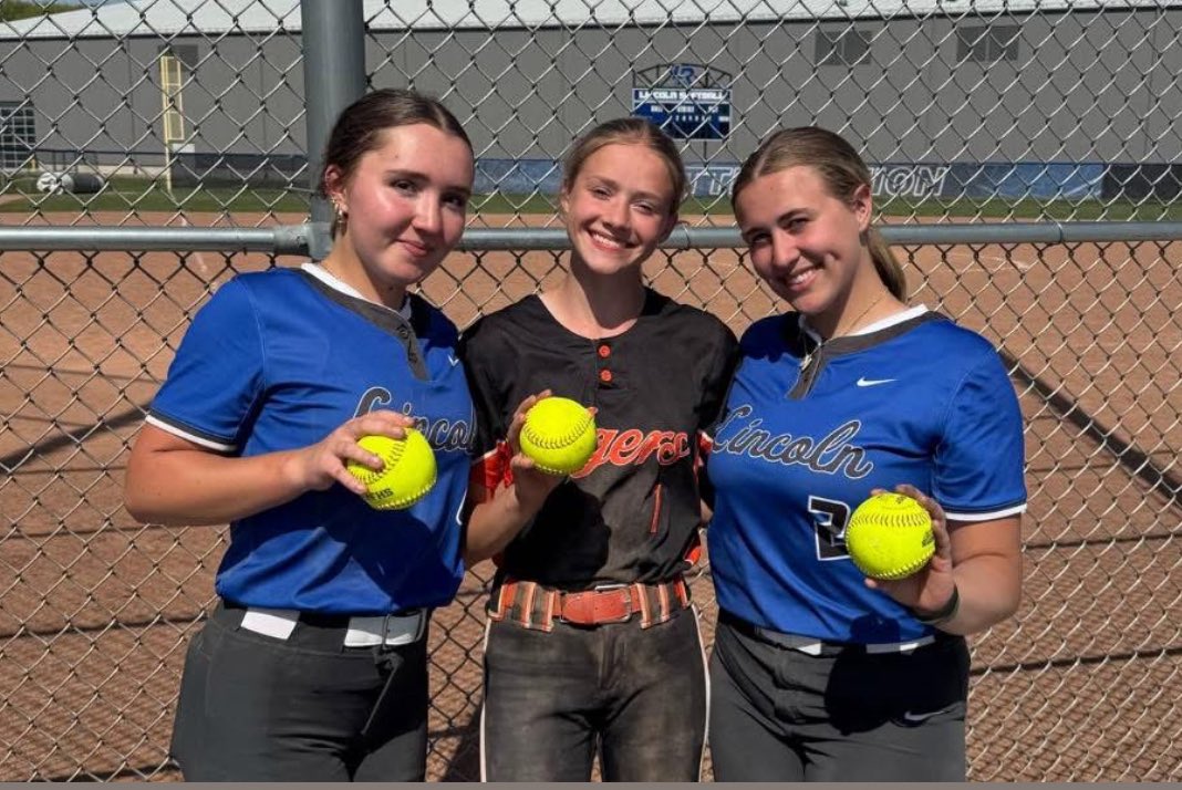 Darci Marek (@tnmojomarek) on Twitter photo Hittin dingers!! π£π£π£π£<a href="/AnaDettling9/">Ana Dettling</a> <a href="/alliemart27/">Allie π Martin</a> <a href="/driegarrison22/">Adrianna Garrison</a> <a href="/BriaPowell05/">Bria Powell</a> Hittin dingers!! π£π£π£π£<a href="/AnaDettling9/">Ana Dettling</a> <a href="/alliemart27/">Allie π Martin</a> <a href="/driegarrison22/">Adrianna Garrison</a> <a href="/BriaPowell05/">Bria Powell</a>
